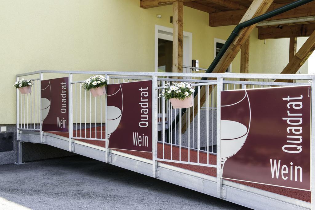 Hotel Garni Weinquadrat Weissenkirchen in der Wachau Esterno foto