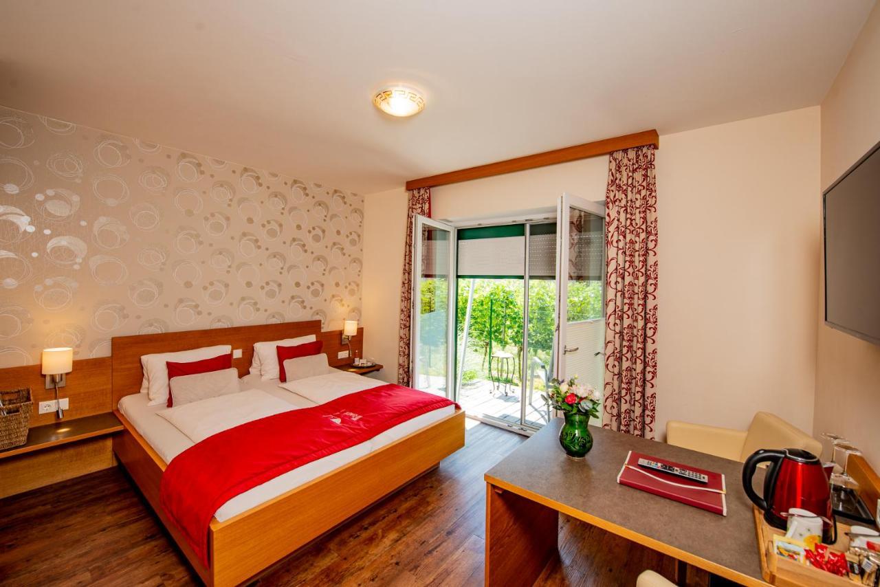 Hotel Garni Weinquadrat Weissenkirchen in der Wachau Esterno foto