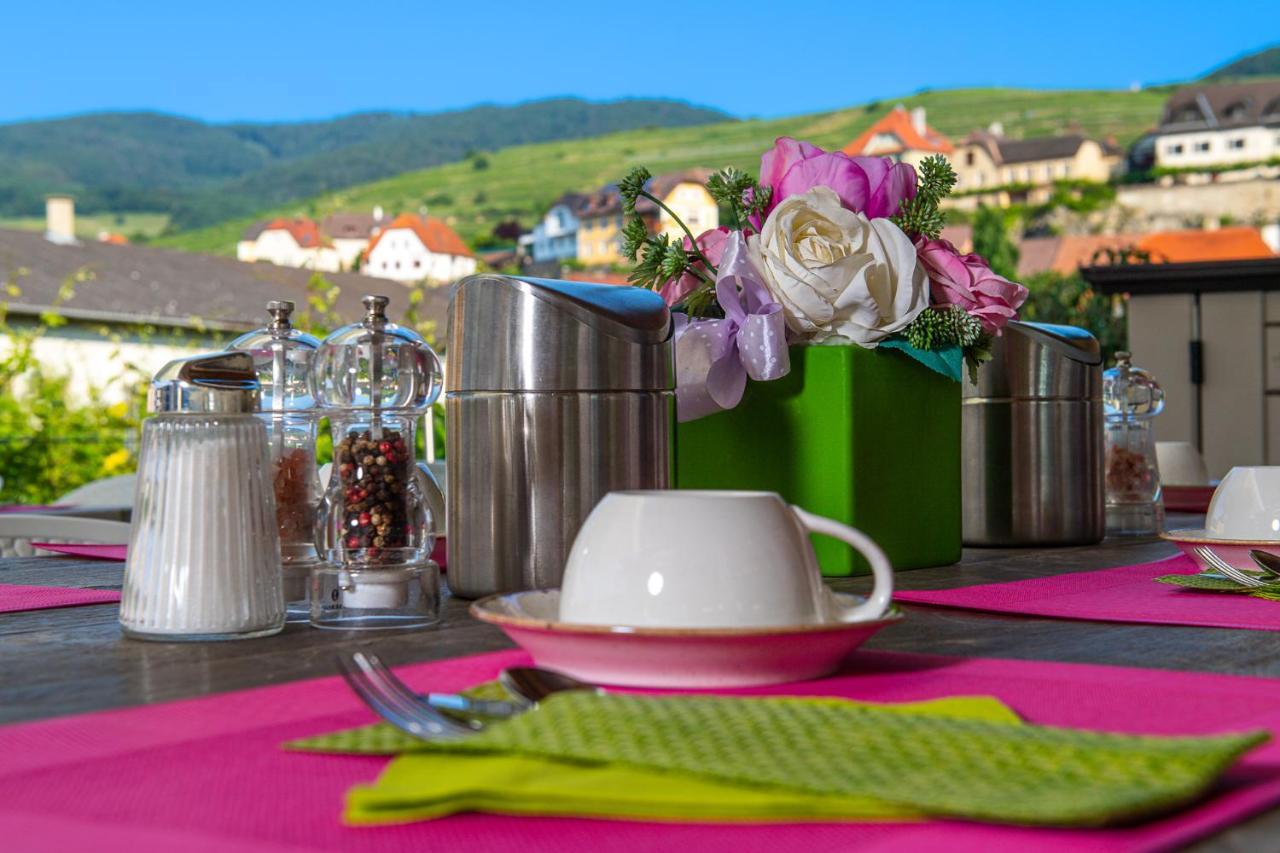 Hotel Garni Weinquadrat Weissenkirchen in der Wachau Esterno foto